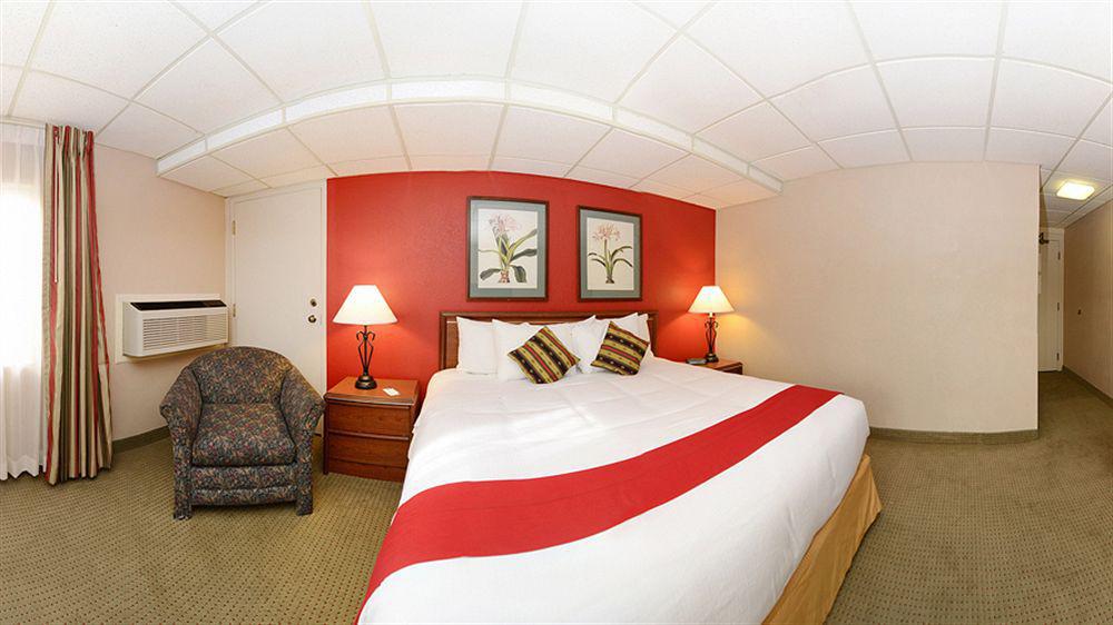 Ramada By Wyndham Downtown Спокейн Екстериор снимка